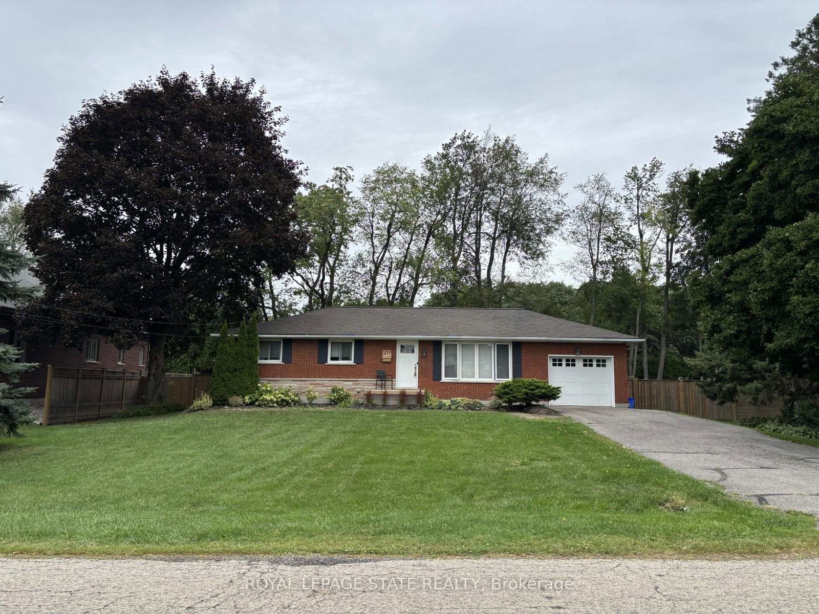 471-gray-court-drive-hamilton-ontario-x13809738
