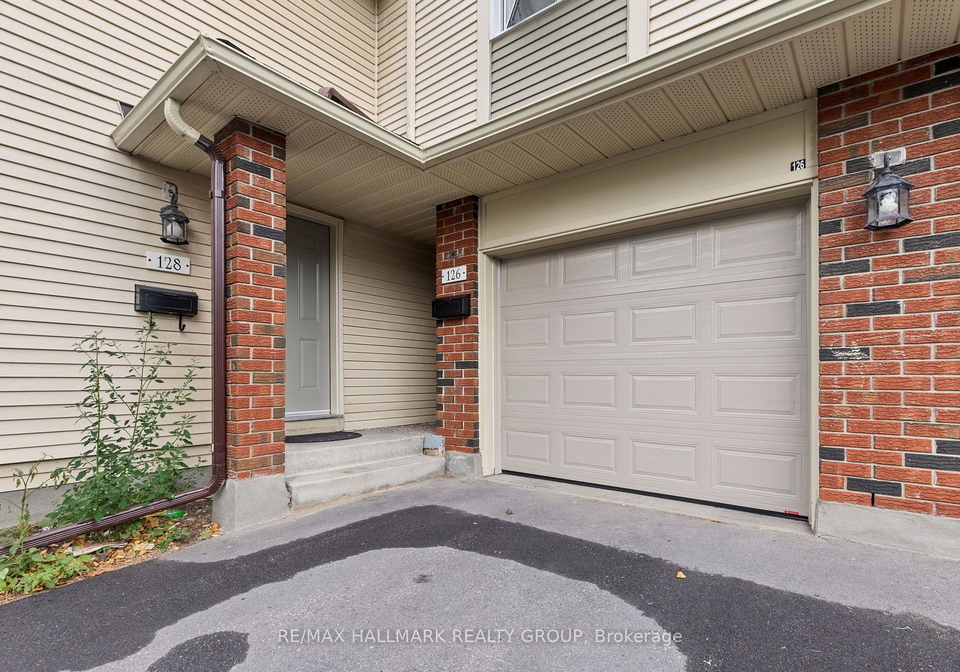 126-rushford-private-ottawa-ontario-x13809926