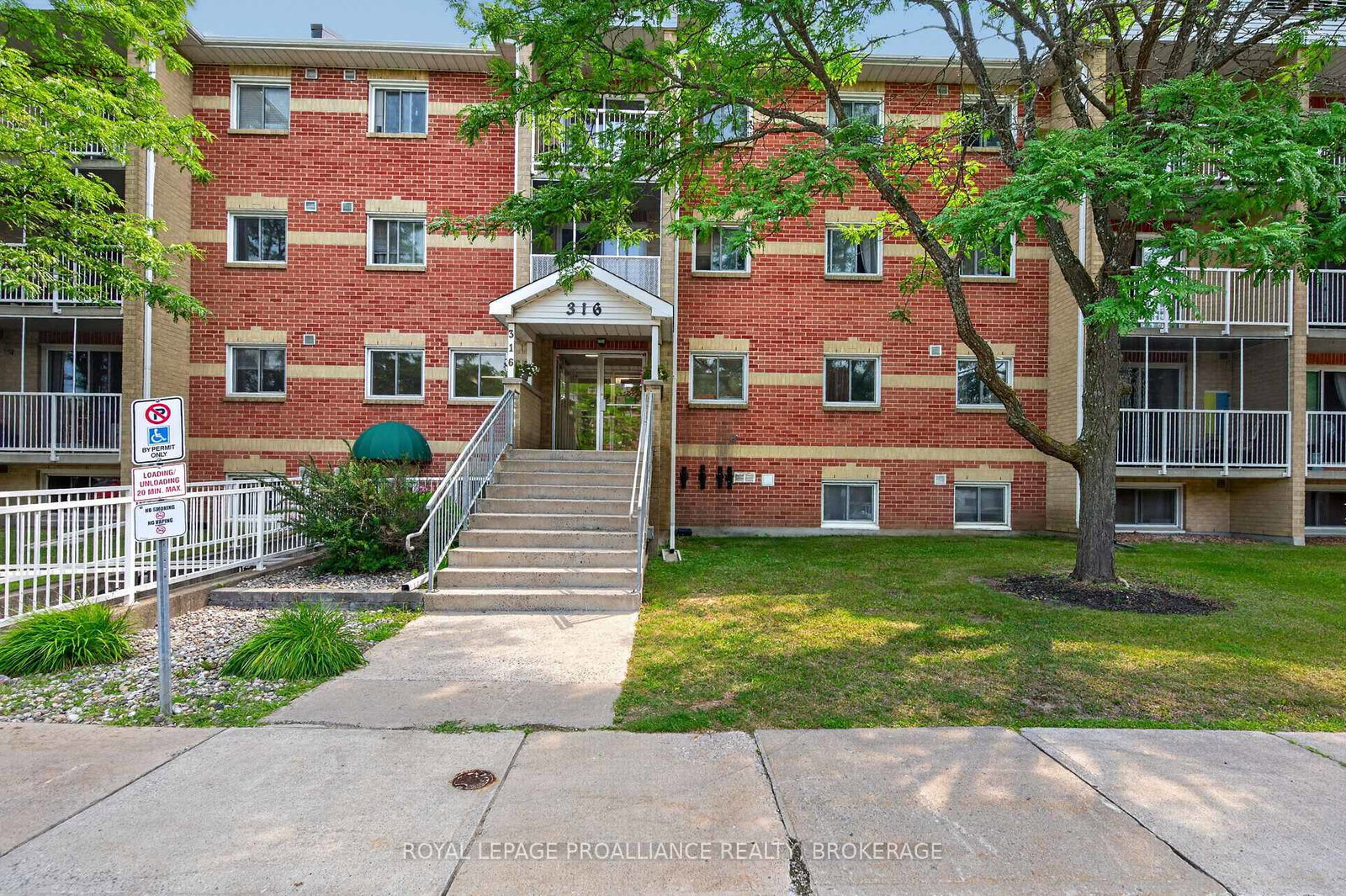 316-kingsdale-avenue-kingston-ontario-x13810086