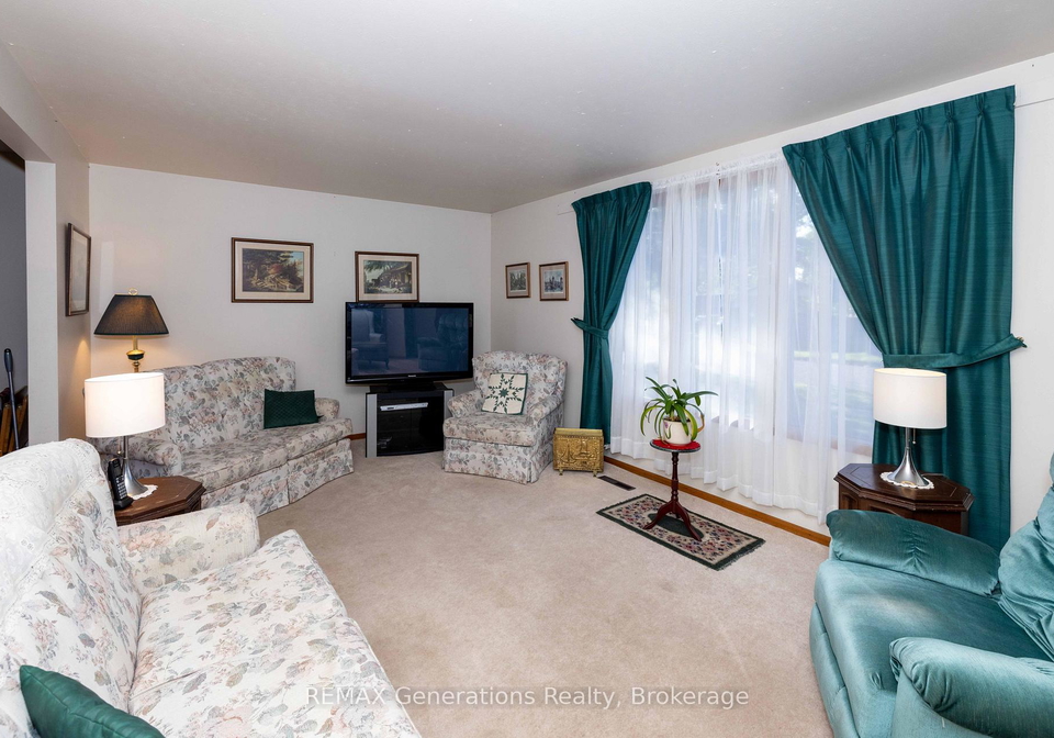 235-maple-avenue-thunder-bay-ontario-x13810400