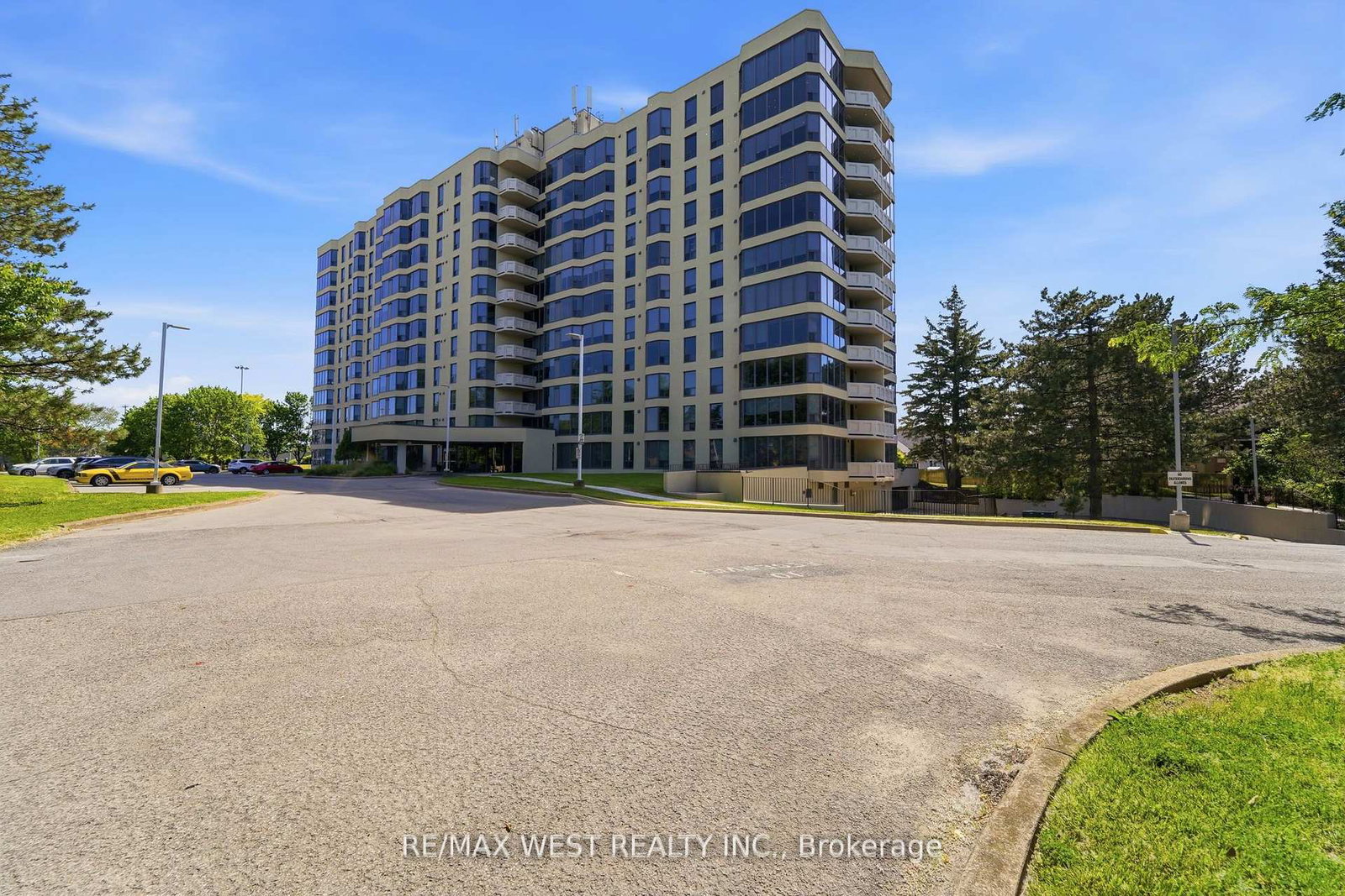 81-scott-street-st-catharines-ontario-x13810786