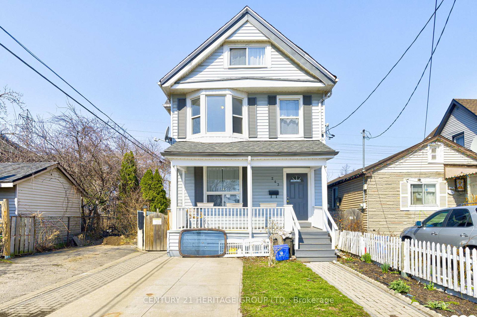 243-gibson-avenue-hamilton-ontario-x13811084