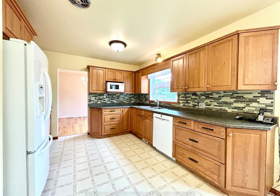 750-first-street-west-fort-frances-ontario-x13811092