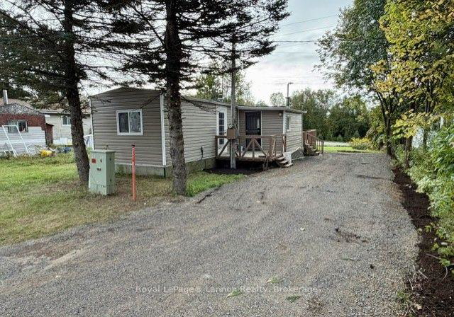 7-sarawak-drive-thunder-bay-ontario-x13811220