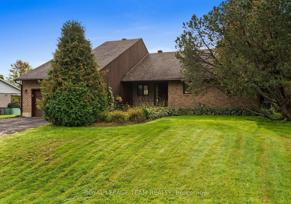 6591-marina-drive-ottawa-ontario-x13811302