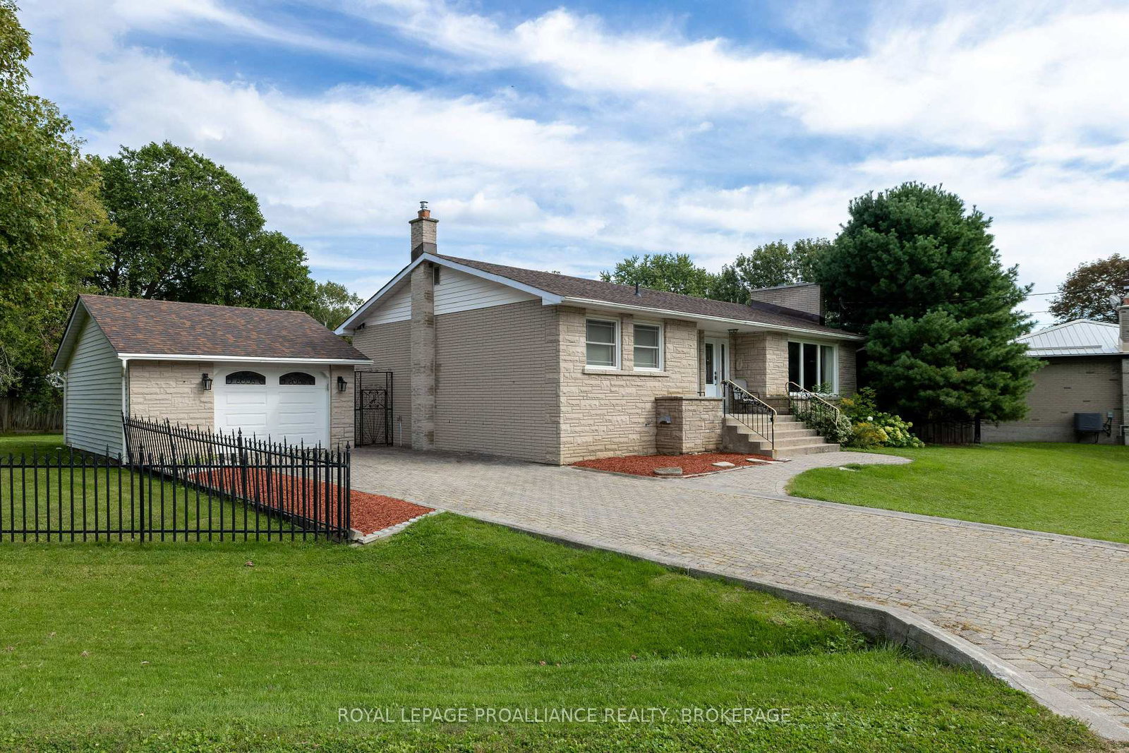424-maple-ridge-drive-kingston-ontario-x13811318