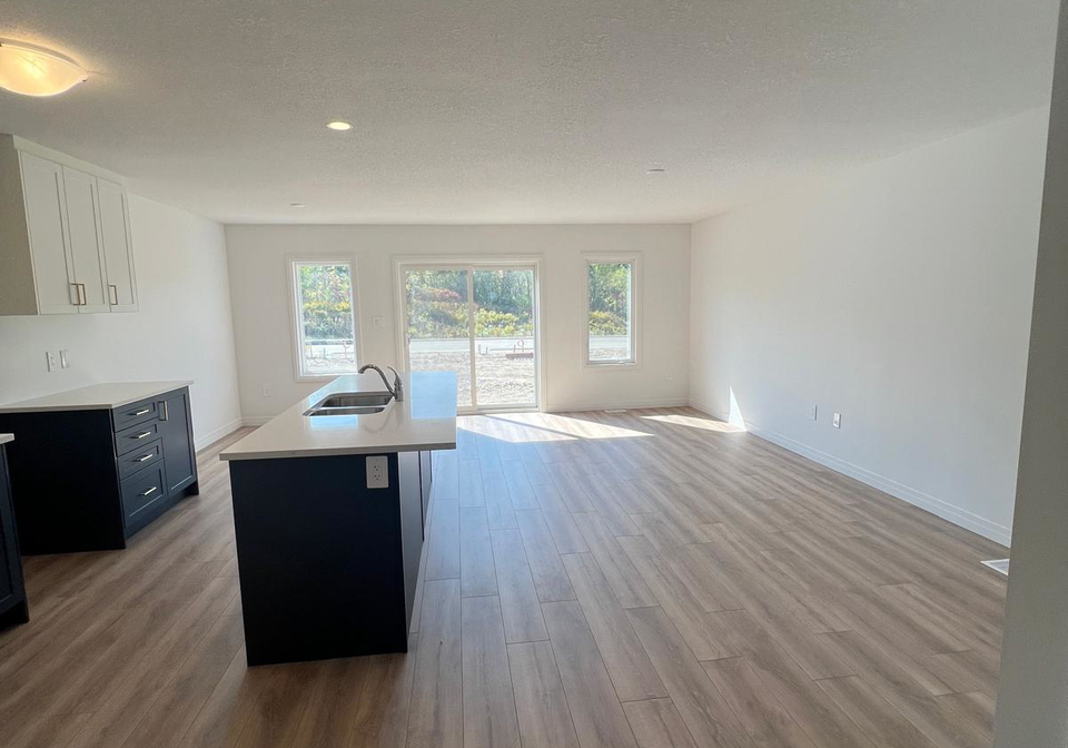81-queensbrook-crescent-cambridge-ontario-x13811748