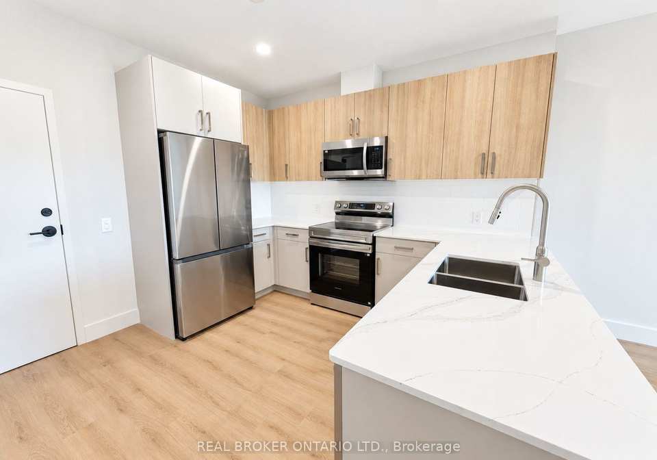8-hutt-lane-thorold-ontario-x13811994