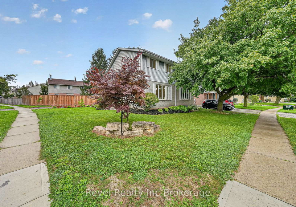 995-cree-avenue-woodstock-ontario-x13812076