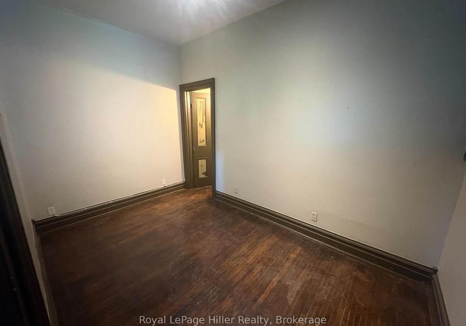 34-ontario-street-stratford-ontario-x13812098