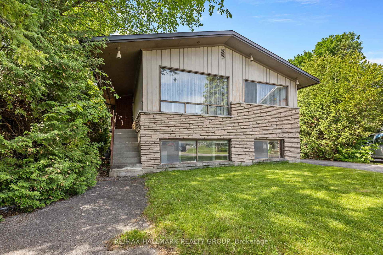 492-vernon-avenue-ottawa-ontario-x13812108