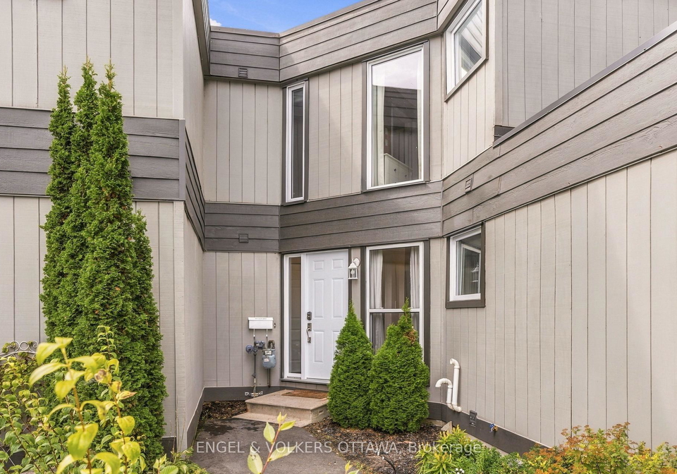 38-compata-way-ottawa-ontario-x13812114