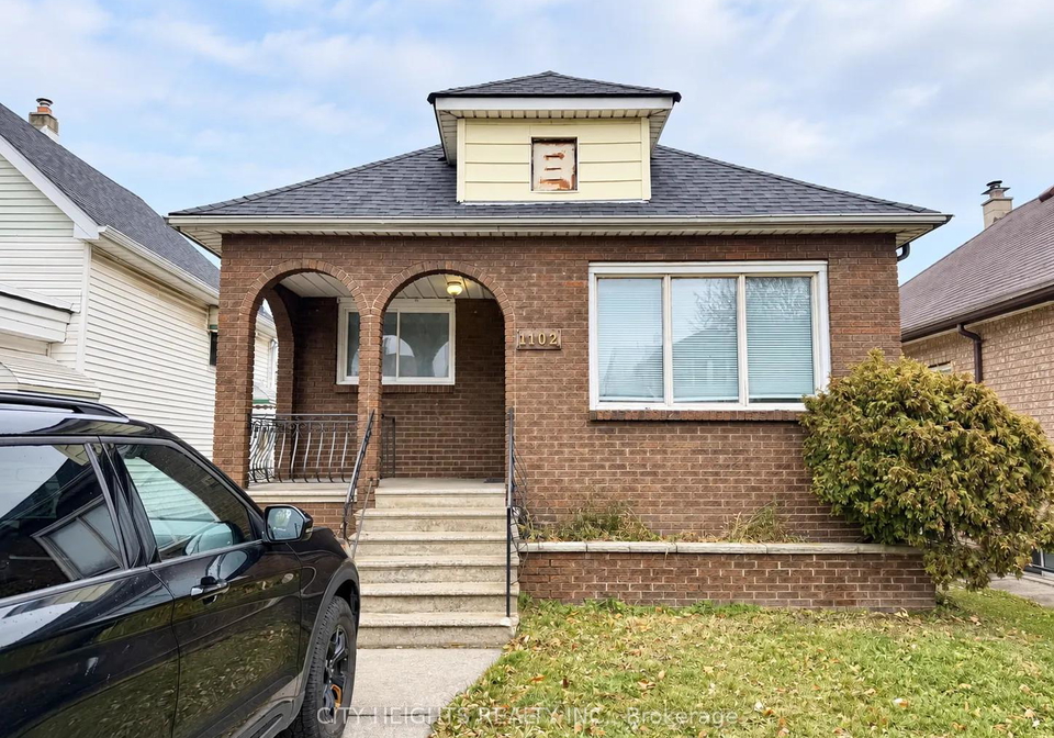 langlois-avenue-windsor-ontario-x13812148