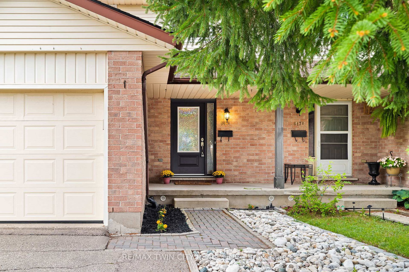 647-pinerow-crescent-waterloo-ontario-x13812158