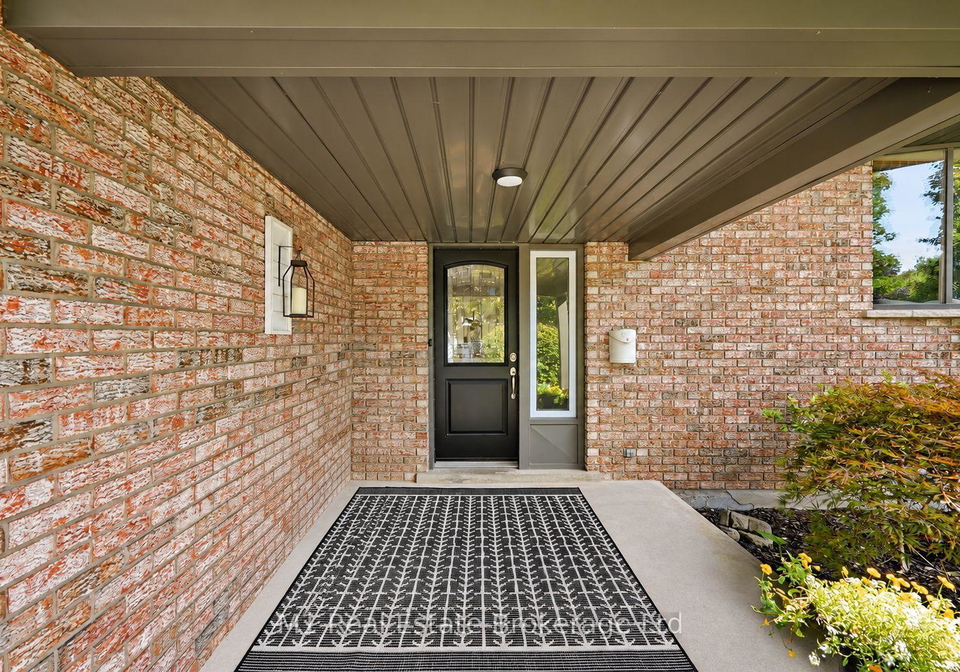 565-elgin-street-centre-wellington-ontario-x13812342