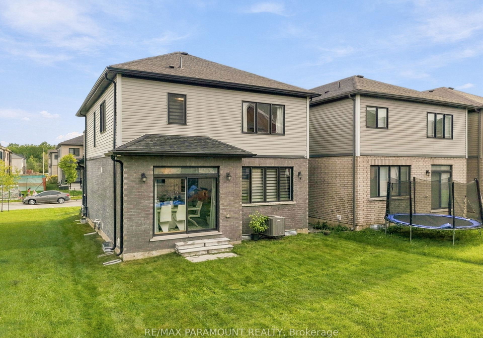 110-sunflower-crescent-thorold-ontario-x13812436