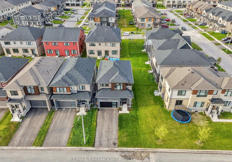 110-sunflower-crescent-thorold-ontario-x13812436