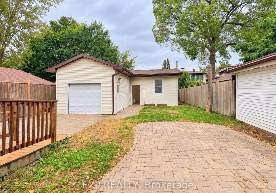 4883-simcoe-street-niagara-falls-ontario-x13812722