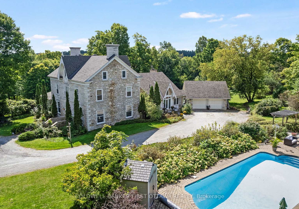 131-mill-street-lanark-highlands-ontario-x13813166