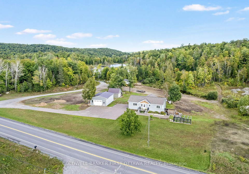 8688-highway-511-lanark-highlands-ontario-x13813294