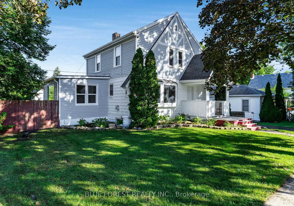 16-york-street-e-chatham-kent-ontario-x13813318