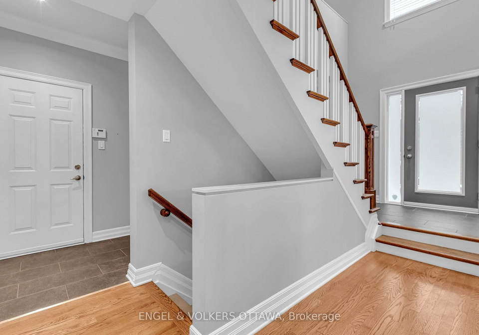 108-manorhill-private-ottawa-ontario-x13813366