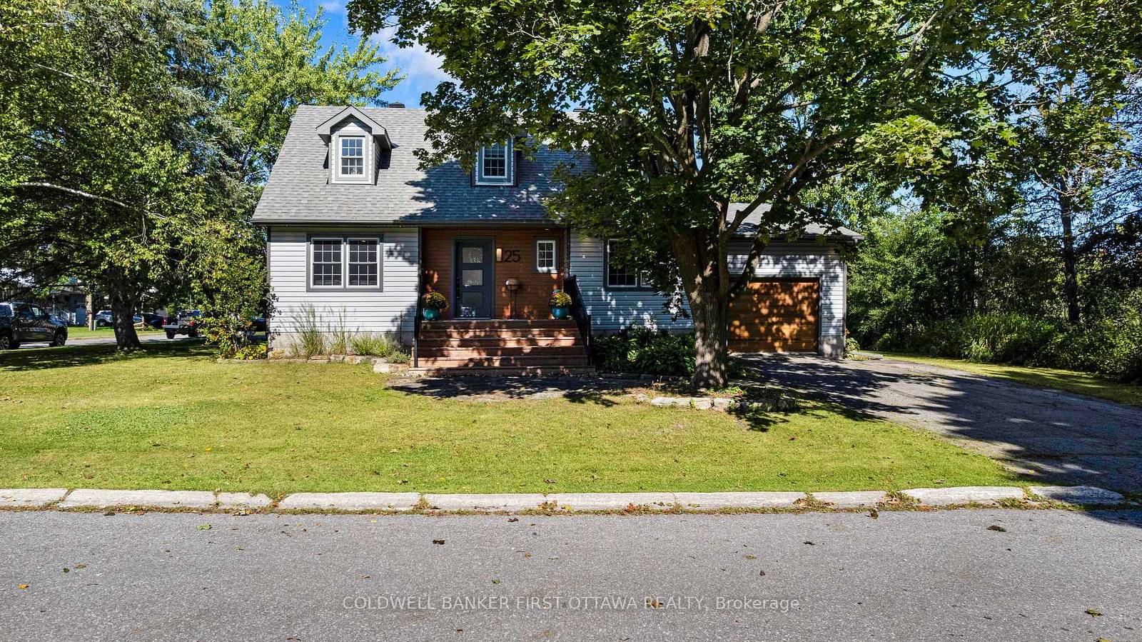 25-robert-road-perth-ontario-x13813482