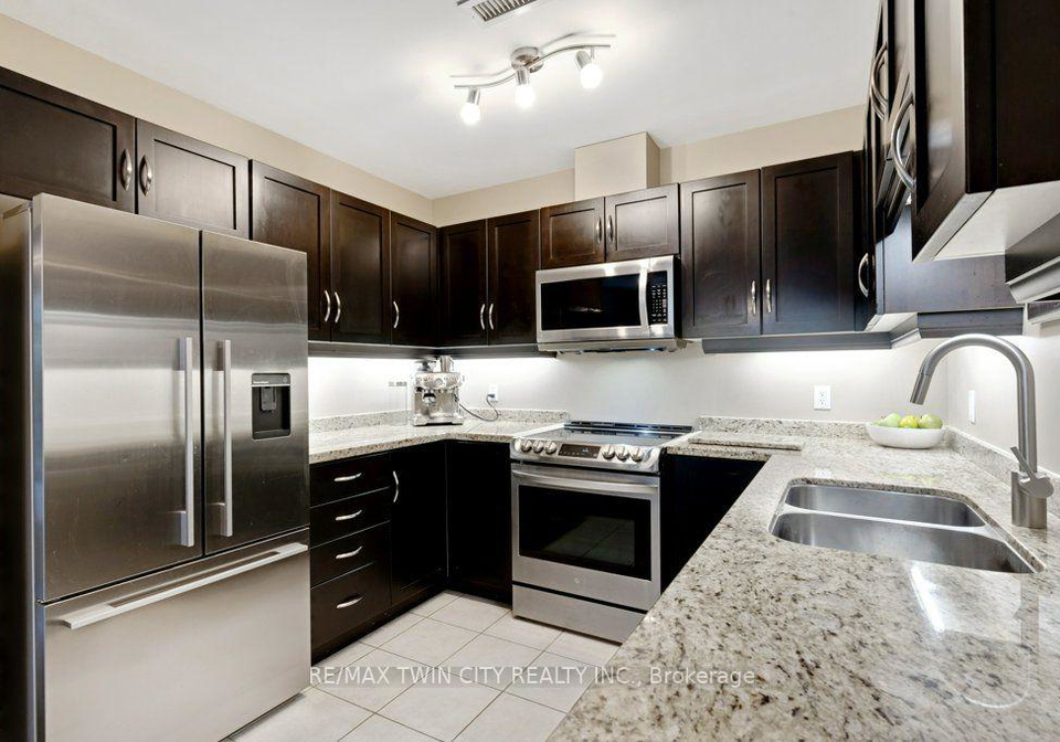 165-duke-street-e-kitchener-ontario-x13813632