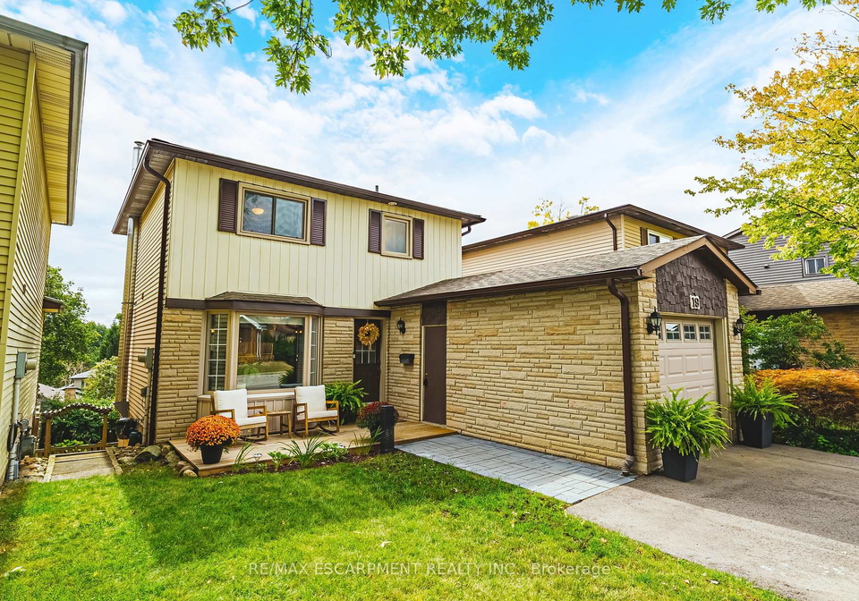 19-hillsdale-court-hamilton-ontario-x13813736