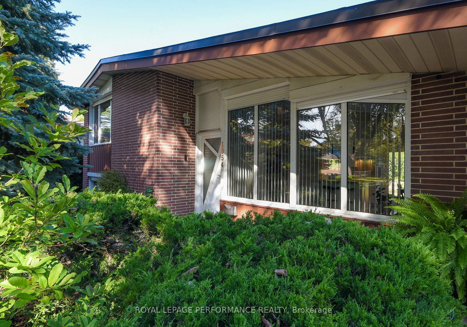 1554-chomley-crescent-ottawa-ontario-x13814118