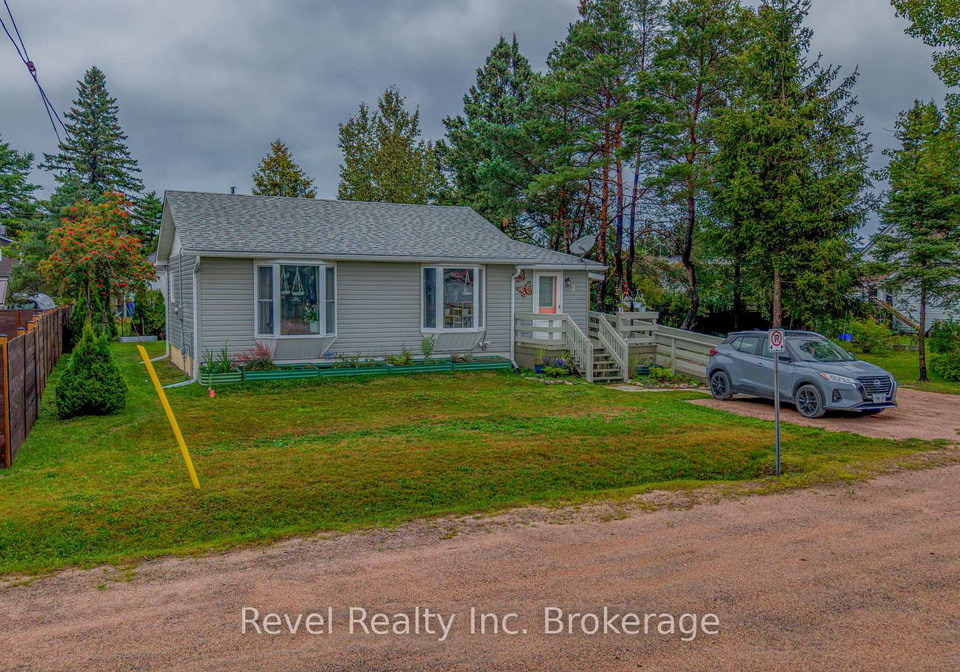2-lincoln-avenue-south-river-ontario-x13814302