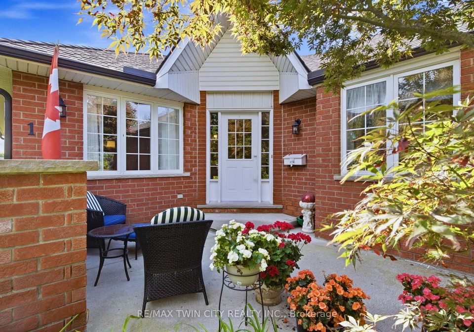 10-isherwood-avenue-cambridge-ontario-x13814394
