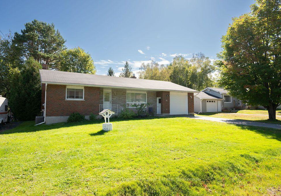 31-queen-street-sundridge-ontario-x13814498