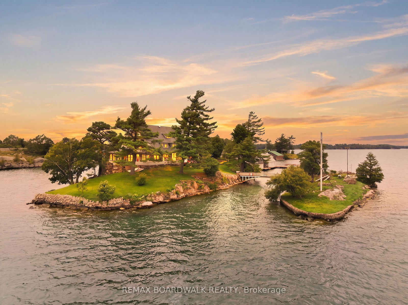 0-zavikon-island-leeds-and-the-thousand-islands-ontario-x13814532