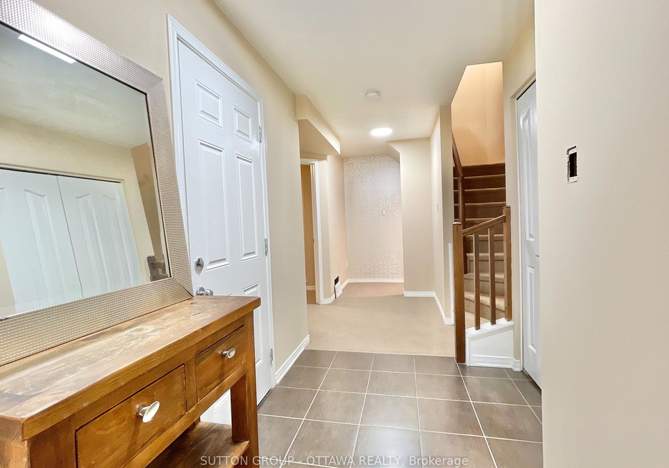 123-corinth-private-ottawa-ontario-x13814630