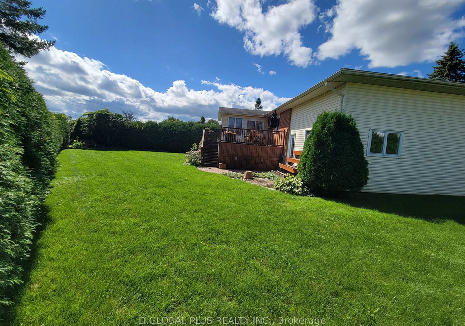 5-ravenhurst-drive-e-south-dundas-ontario-x13814910