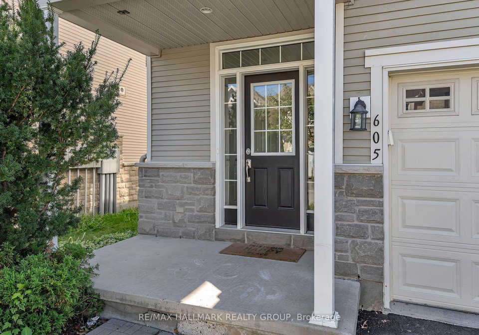 605-pamplona-private-ottawa-ontario-x13815044