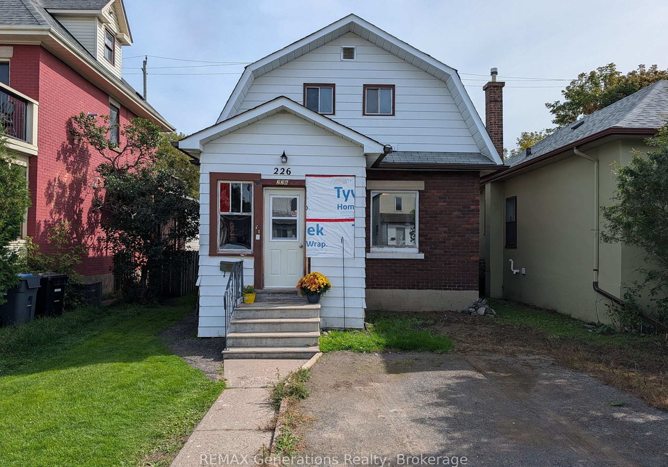 226-harold-street-n-thunder-bay-ontario-x13815110