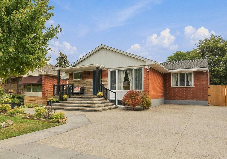 215-west-33rd-street-hamilton-ontario-x13815230