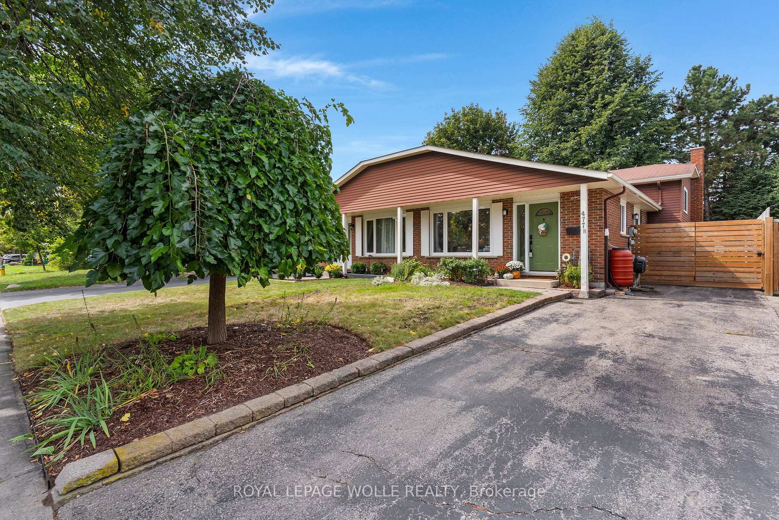 477-kingscourt-drive-waterloo-ontario-x13815354