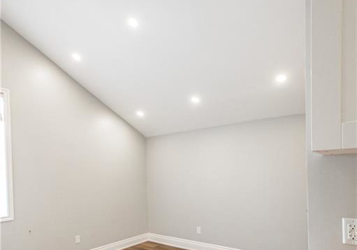 70-victoria-avenue-s-hamilton-ontario-x13815356