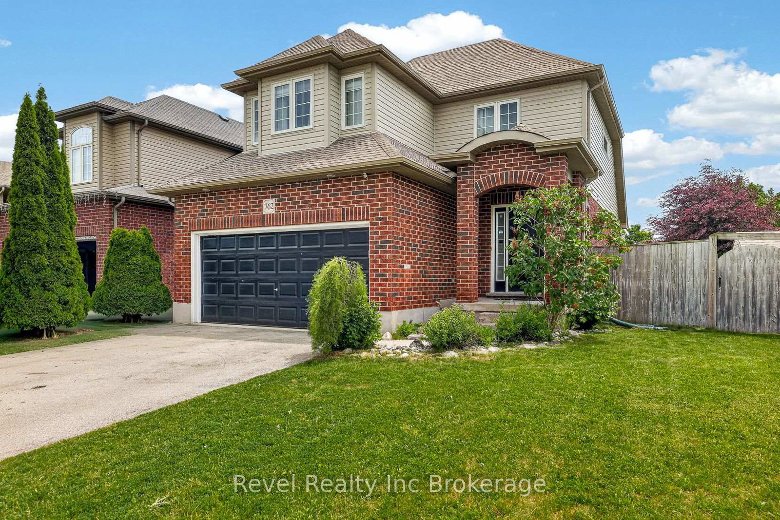 762-frontenac-crescent-woodstock-ontario-x13815432