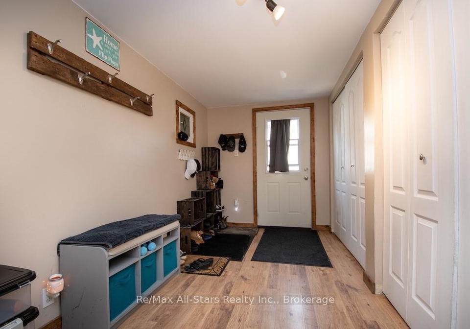 23-wolfe-street-kawartha-lakes-ontario-x13815462