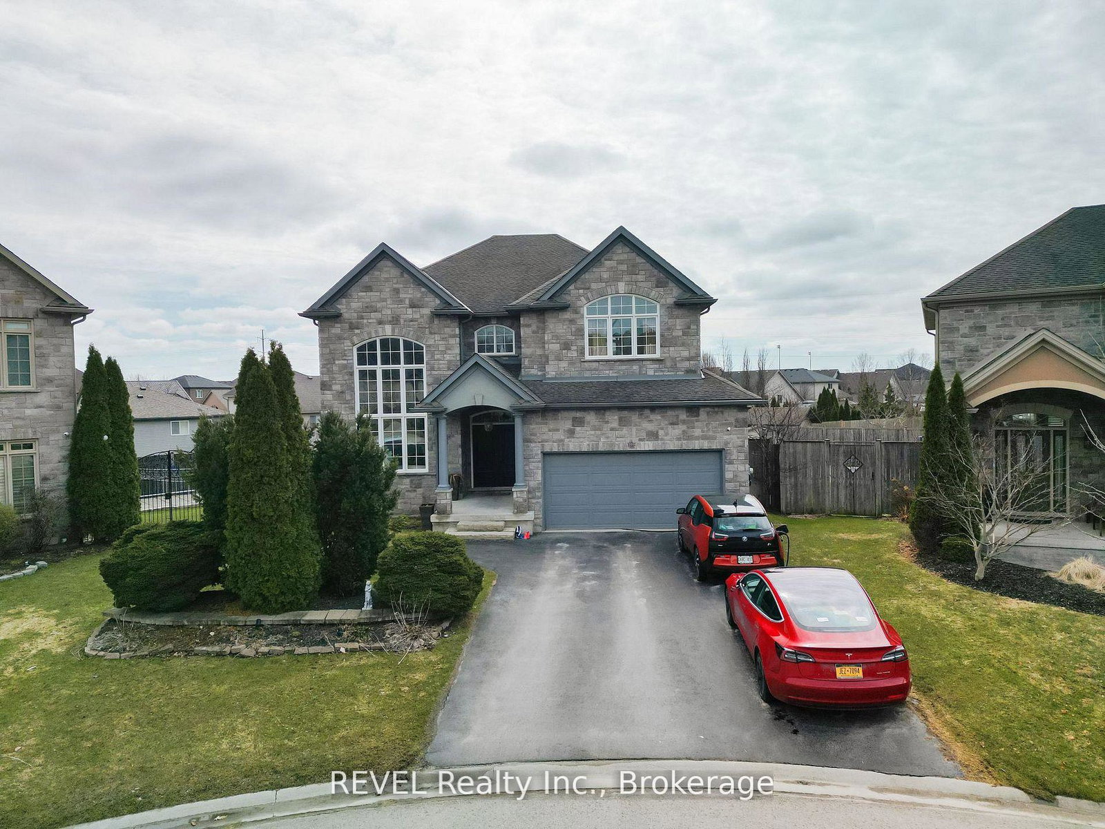 6600-richard-crescent-niagara-falls-ontario-x13815650