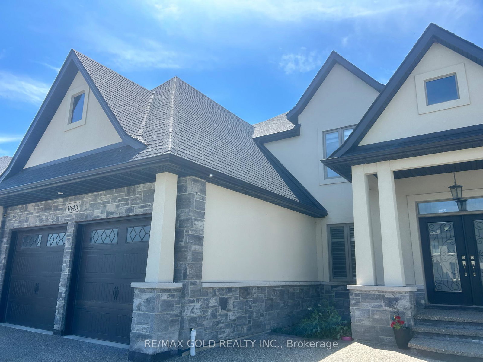 1643-virtue-lane-windsor-ontario-x13815834