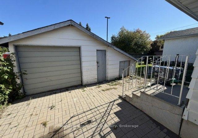 39-41-junot-avenue-s-thunder-bay-ontario-x13815952