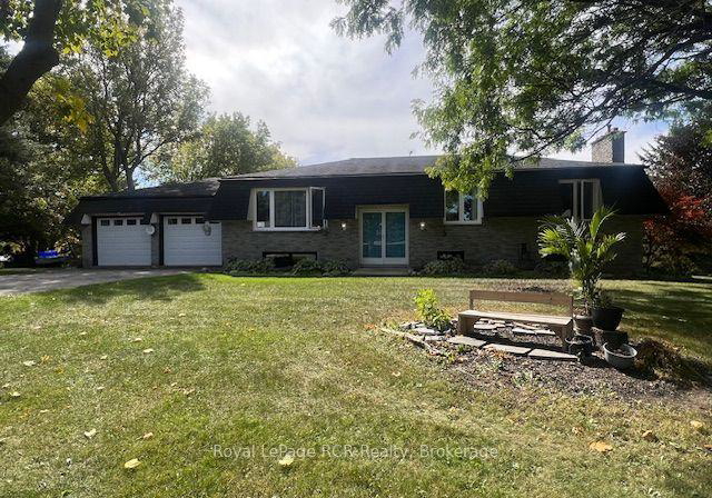 15-booth-street-e-mapleton-ontario-x13816506