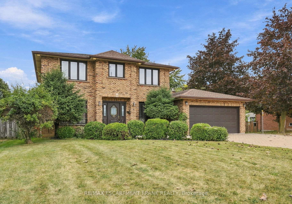 4-nellida-crescent-hamilton-ontario-x13816798