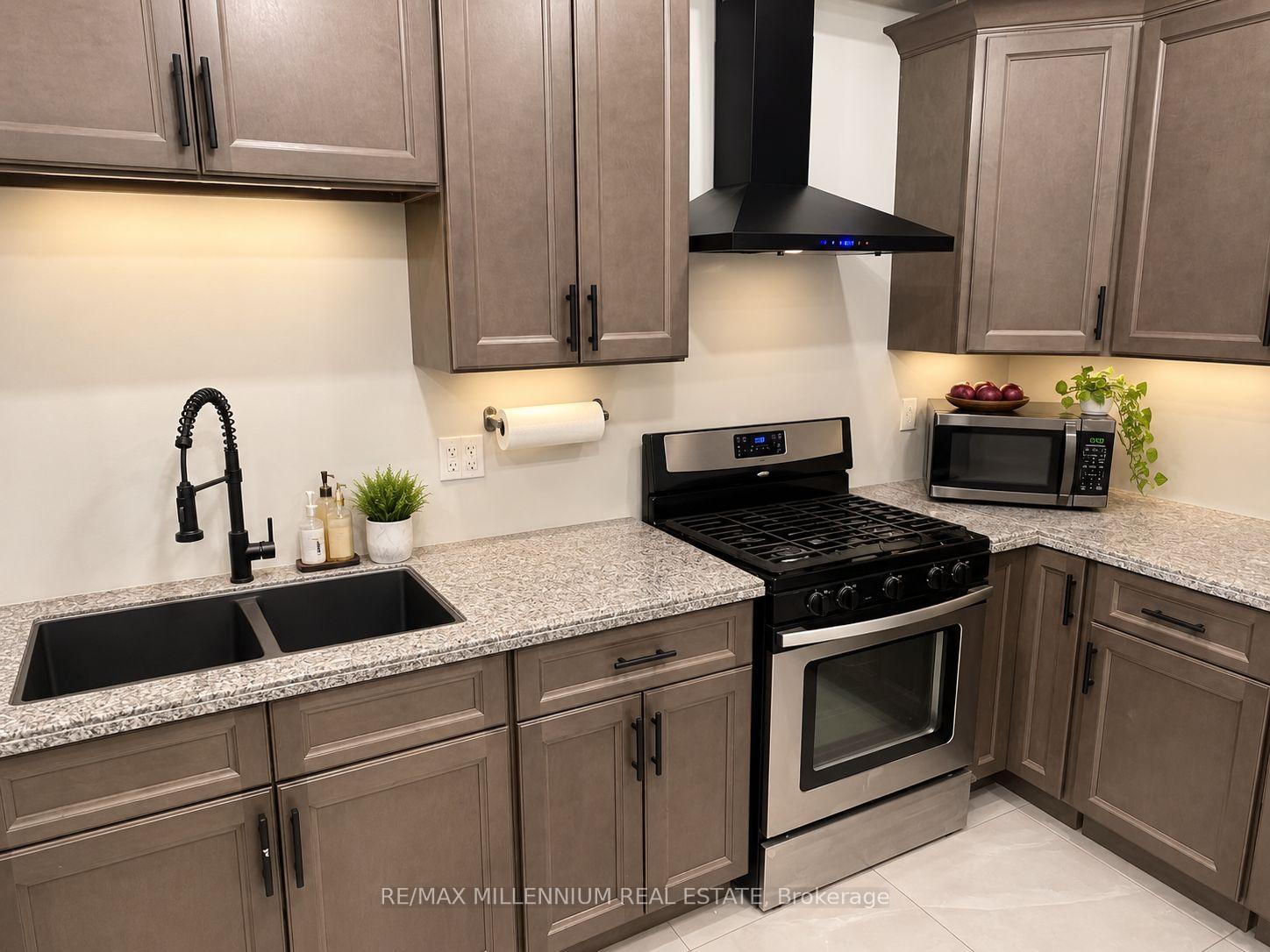 13-bechtel-street-cambridge-ontario-x13816812