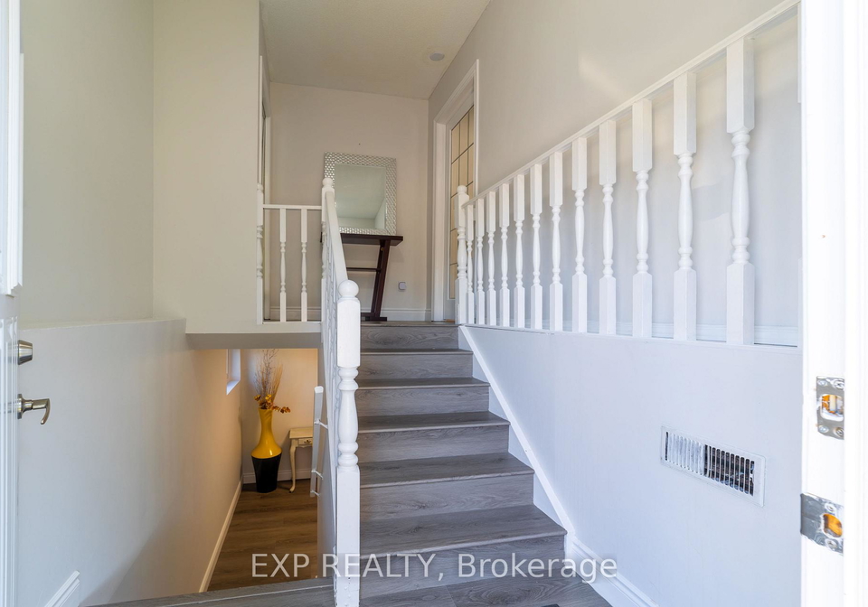137-nickolas-crescent-cambridge-ontario-x13817100